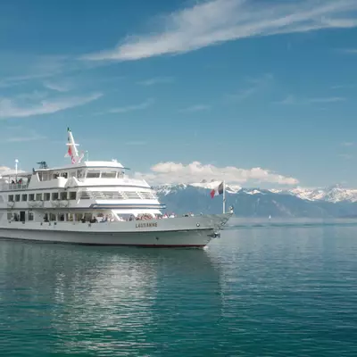 The CGN passenger boat 