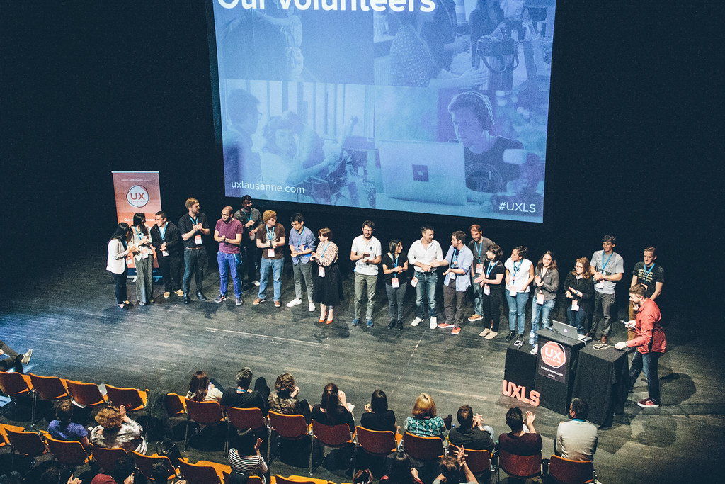 UXLS team on stage