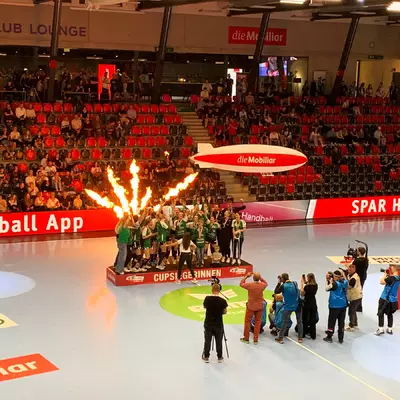 LC Brühl women's team receives the Swiss Cup trophy